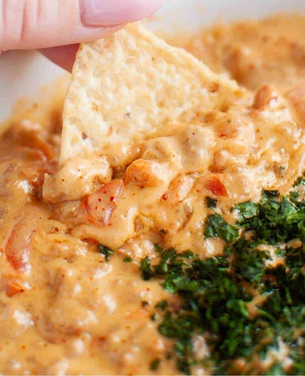 Beef Con Queso Dip
