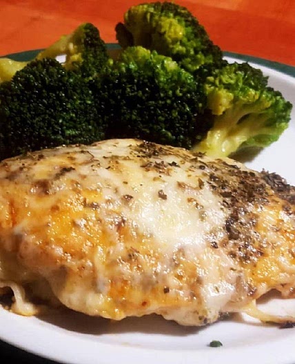 Receita de Peito de frango ao forno com queijo