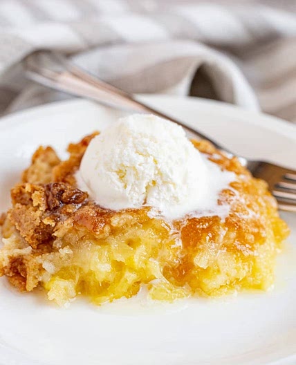 Pineapple Dump Cake (Cobbler)