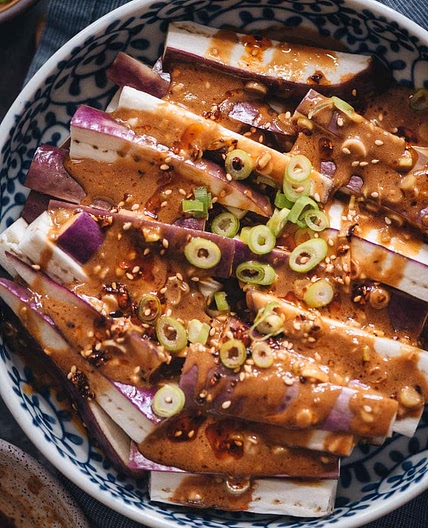 Steamed Eggplant in Garlic Peanut Sauce (芝麻酱拌茄子)