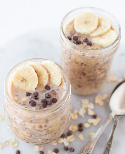 Chocolate Chip Banana Overnight Oats