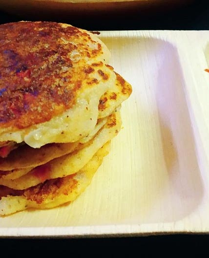 सूजी पैन केक्स (suji pancakes recipe in Hindi)