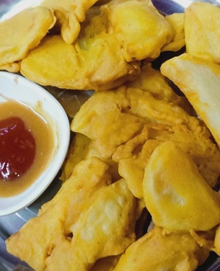 आलू के पकौड़े (Aloo ke pakode recipe in Hindi)