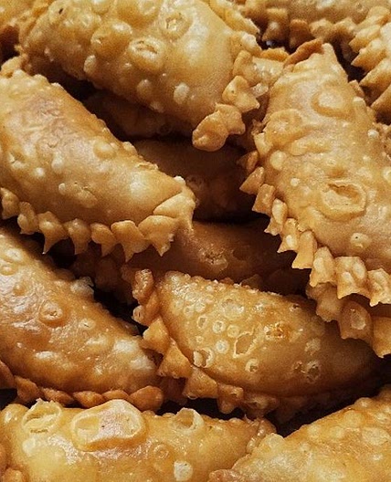 गुजिया (Suji Gujiya recipe in Hindi)