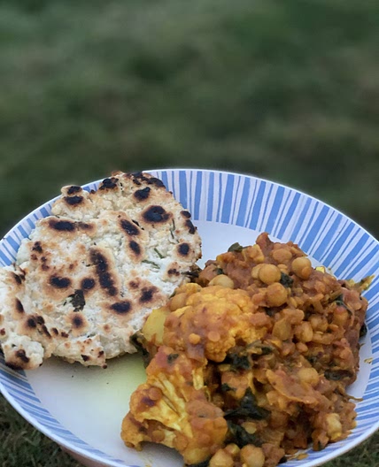Cauliflower and Spinach Dahl with homemade naans