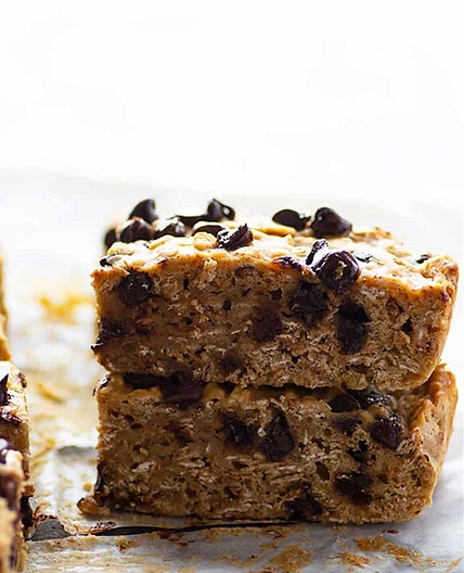 Banana Chocolate Chip Oatmeal Breakfast Bars