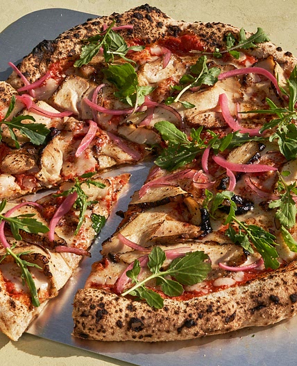 Grilled Chicken Pizza With Vodka Sauce