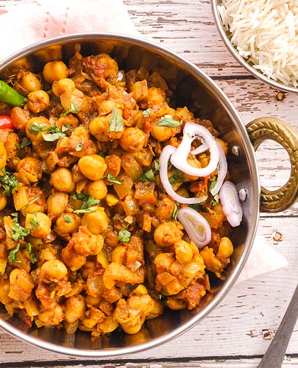 Chana Masala (Curried Chickpeas)