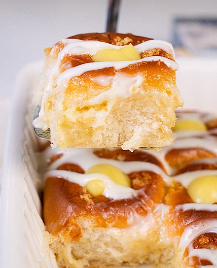 Lemon Cream Rolls