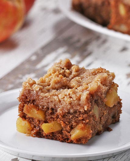Apple Pie Crumble Blondies Recipe by Tasty