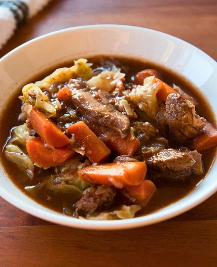 Slow Cooker Beef, Cabbage, and Mushroom Stew