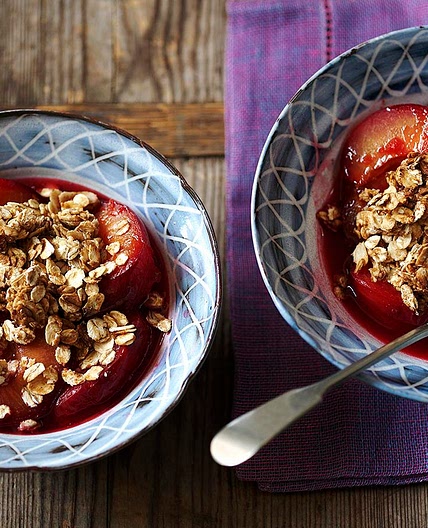 Healthy plum crumble