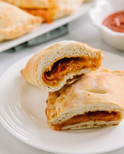 Homemade Hot Pockets {Freezer Friendly}