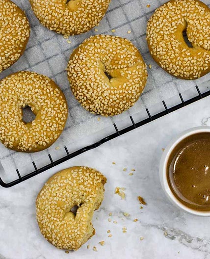 Wine Cookies with Sesame