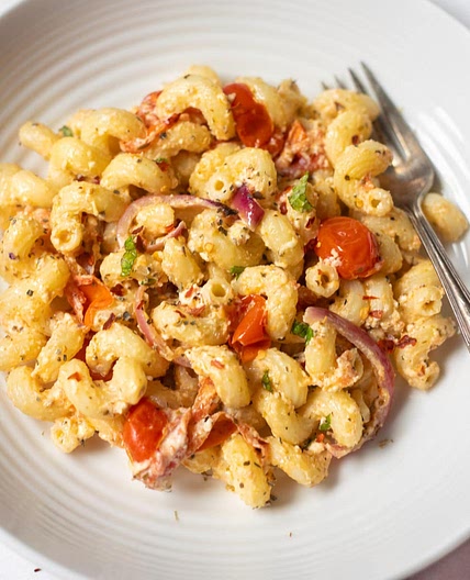 Baked Feta Pasta (with cherry tomatoes)