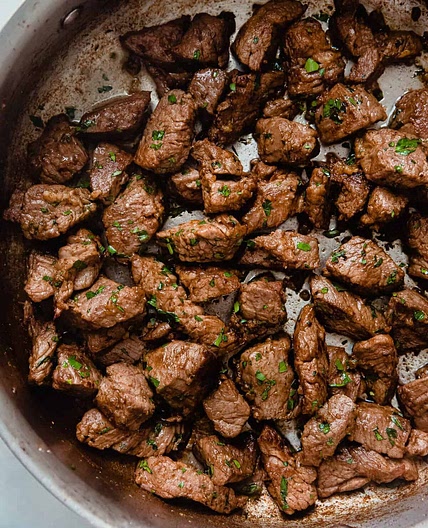 Cajun Garlic Butter Steak Bites