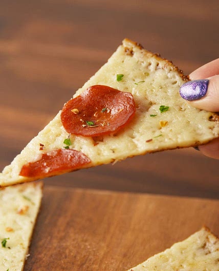 Crustless Pepperoni Pizza