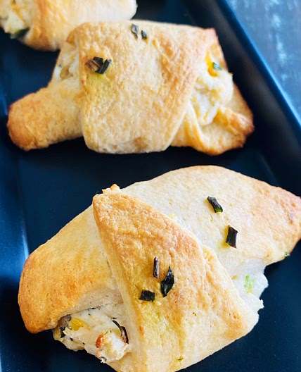 Cheesy Chicken Ranch Roll Ups