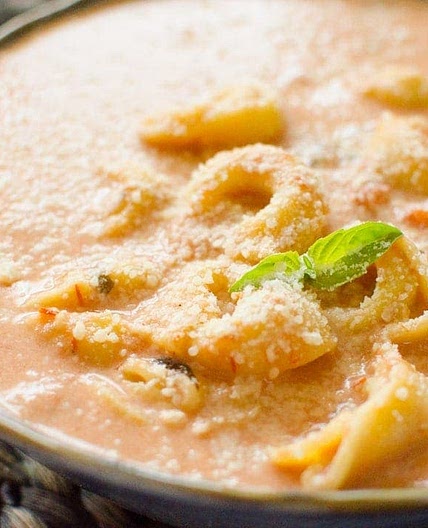 Instant Pot Creamy Tomato Tortellini Soup