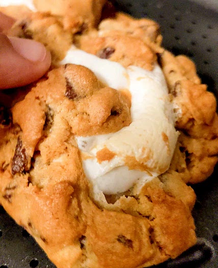 Air Fryer S'mores Cookies