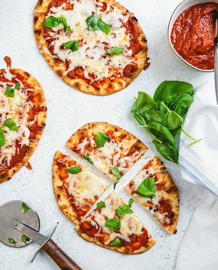 Naan Pizza