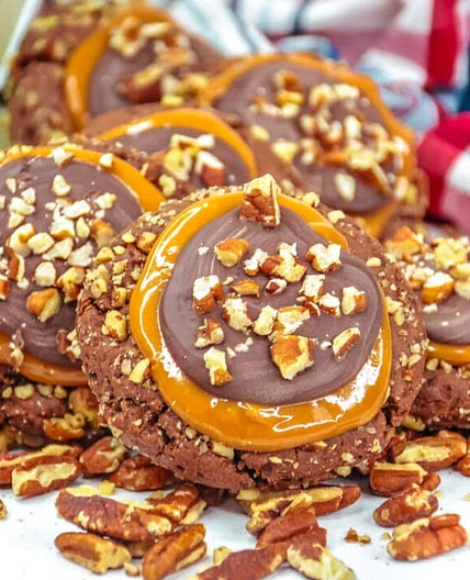 Crumbl Turtle Cookies