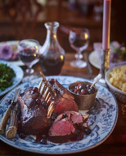 Roast rack of venison with port and blueberry sauce