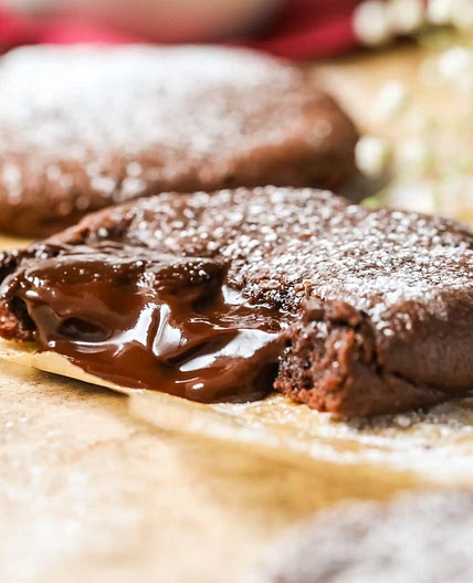 Chocolate lava cookies