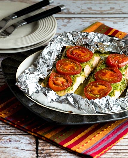 Baked Salmon with Pesto and Tomatoes