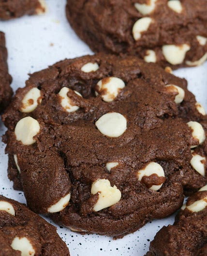 Chocolate White Chocolate Chip Cookies