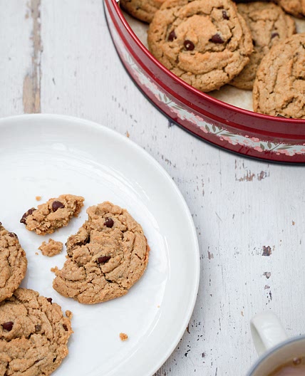 Flourless Peanut Butter Chocolate Chip Cookies
