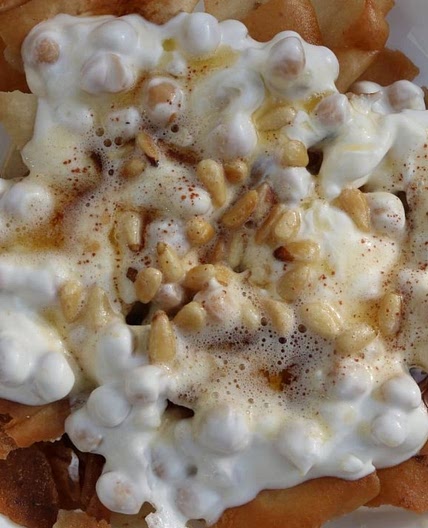 Easy Lebanese Fatteh with chickpeas