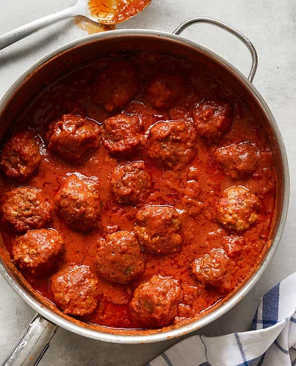 Whole30 Meatballs in Red Sauce - Paleo, Gluten-Free