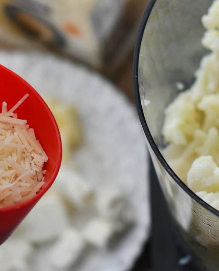 Easy Keto Cauliflower Mashed Potatoes