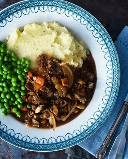 Slow Cooker Vegan Savoury Mince