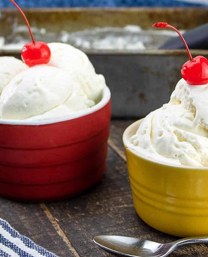 No Churn Vanilla Ice Cream with 3 ingredients