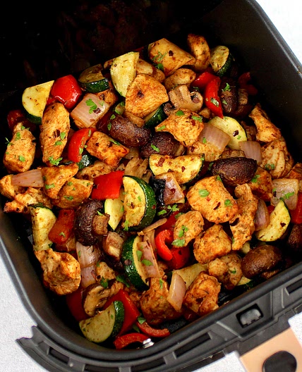 Air Fryer Chicken Bites with Veggies