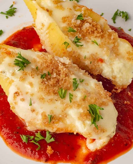 Giant Cheese Stuffed Shells (Olive Garden Copycat Recipe)