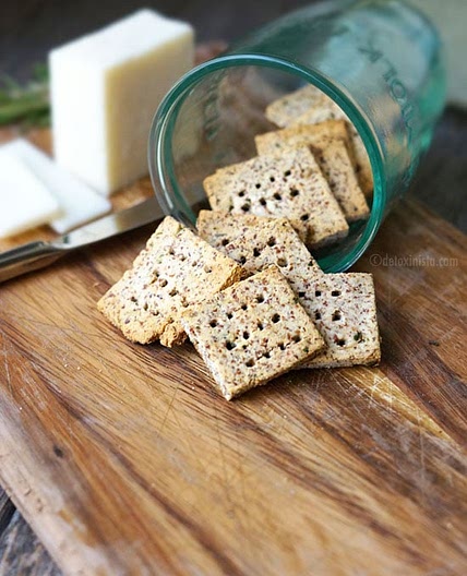 Easy Almond Pulp Crackers (Vegan, Paleo)