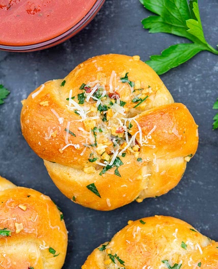 Sourdough Garlic Knots