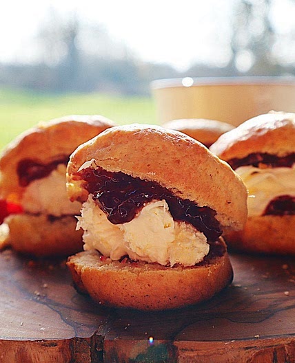 Mini Omnia Scones