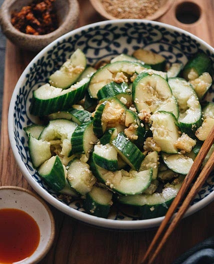 Easy Chinese Cucumber Salad (拍黄瓜)
