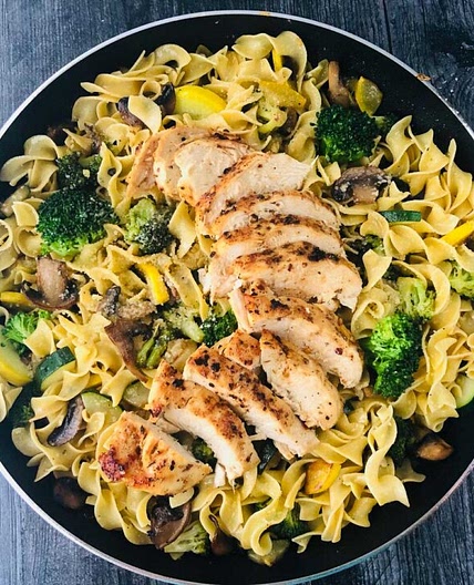 Garlic Veggie Pasta with Chicken Recipe