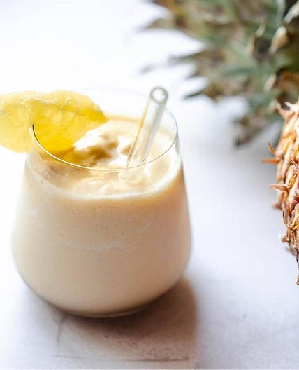 How to Make a Pineapple Smoothie