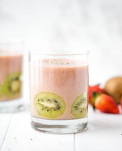 Strawberry, Banana and Kiwi Smoothie