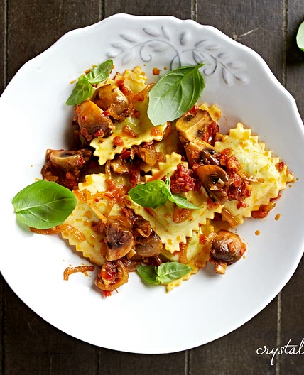 Easy Crockpot Ravioli