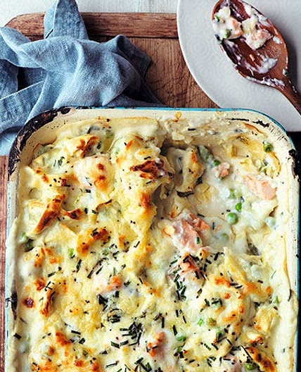 Creamy and incredibly easy salmon pasta bake recipe