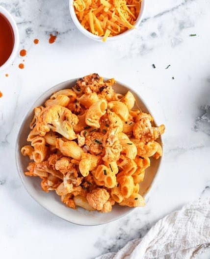 Buffalo Cauliflower Vegan Mac and Cheese