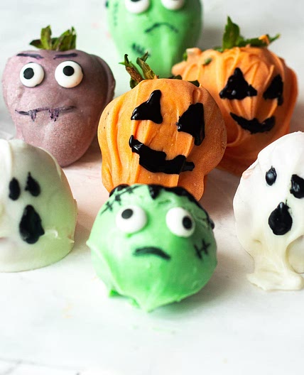Halloween Chocolate Covered Strawberries Recipe