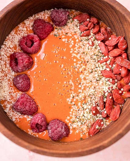 Goji Berry Smoothie Bowl